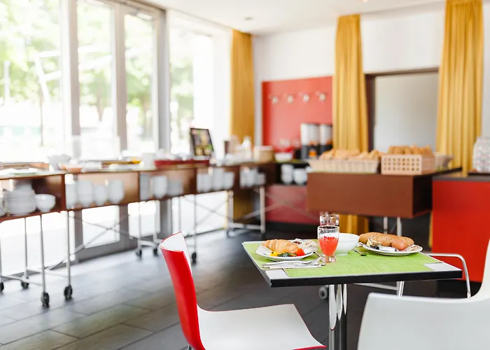 Kyriad Altmannsdorf Hotel 3*