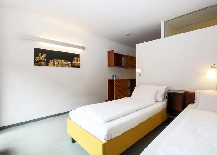 Kyriad Altmannsdorf 3*