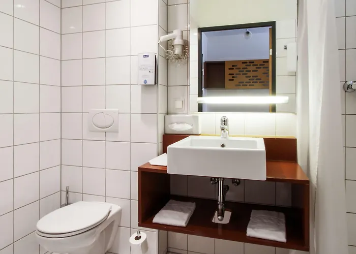 فندق Kyriad Altmannsdorf 3*