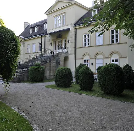 Hotel Kyriad Altmannsdorf 3*