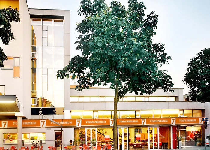 Kyriad Altmannsdorf Hotel 3*